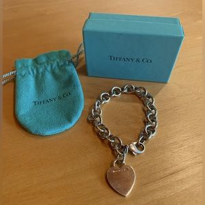 Tiffany & Co. Heart Tag Bracelet in 925 Sterling Silver
